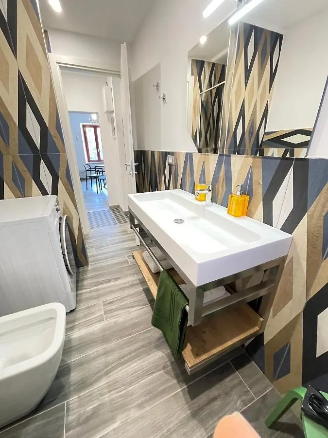 Smart Gold Apartment Elegant Style Bergamo