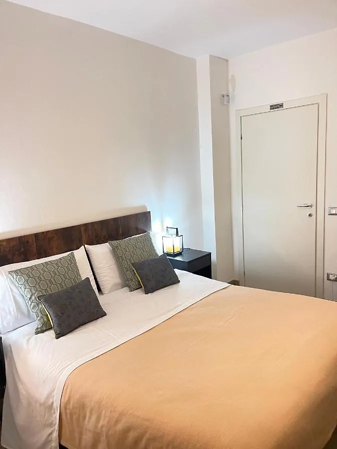 Smart Gold Apartment Elegant Style Bergamo 0*,  İtalya