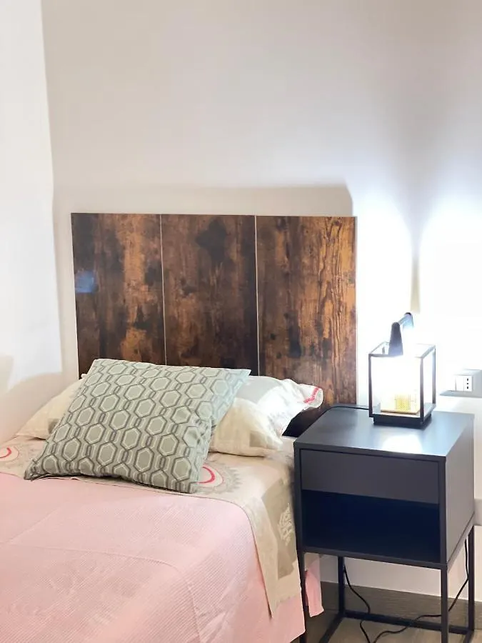 Smart Gold Apartment Elegant Style Bergamo