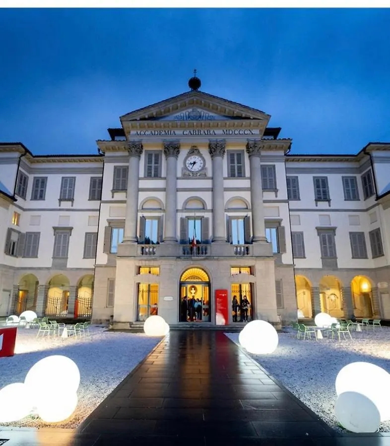 Smart Gold Apartment Elegant Style Bergamo 0*,  İtalya
