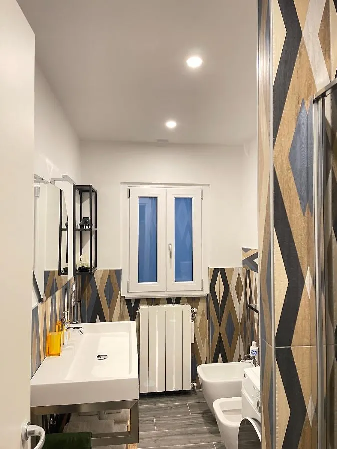 Smart Gold Apartment Elegant Style Bergamo İtalya