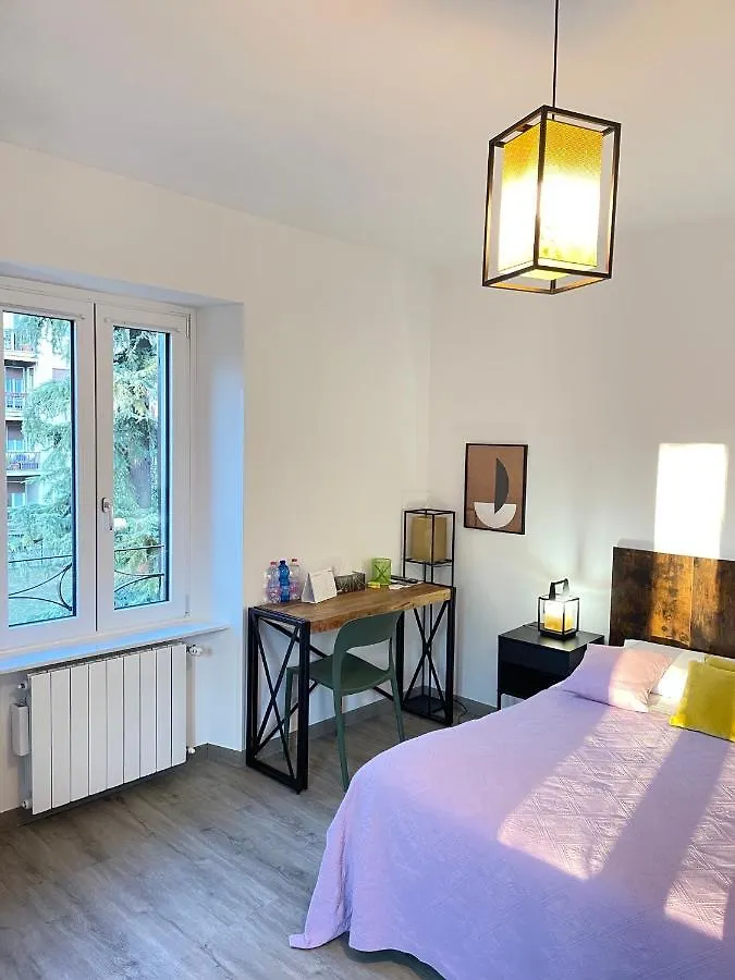 Smart Gold Apartment Elegant Style Bergamo