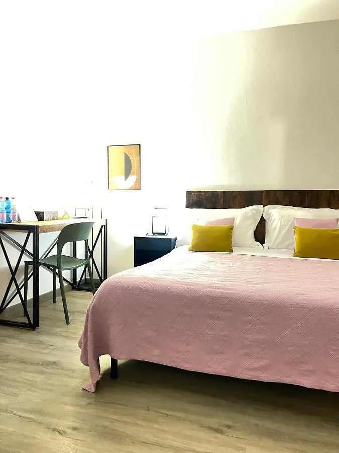 Smart Gold Apartment Elegant Style Bergamo