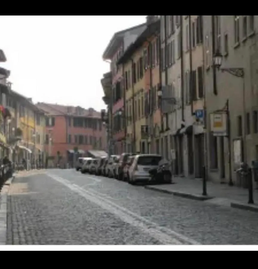 Smart Gold Apartment Elegant Style Bergamo