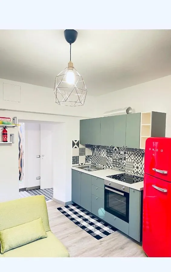 Smart Gold Apartment Elegant Style Bergamo